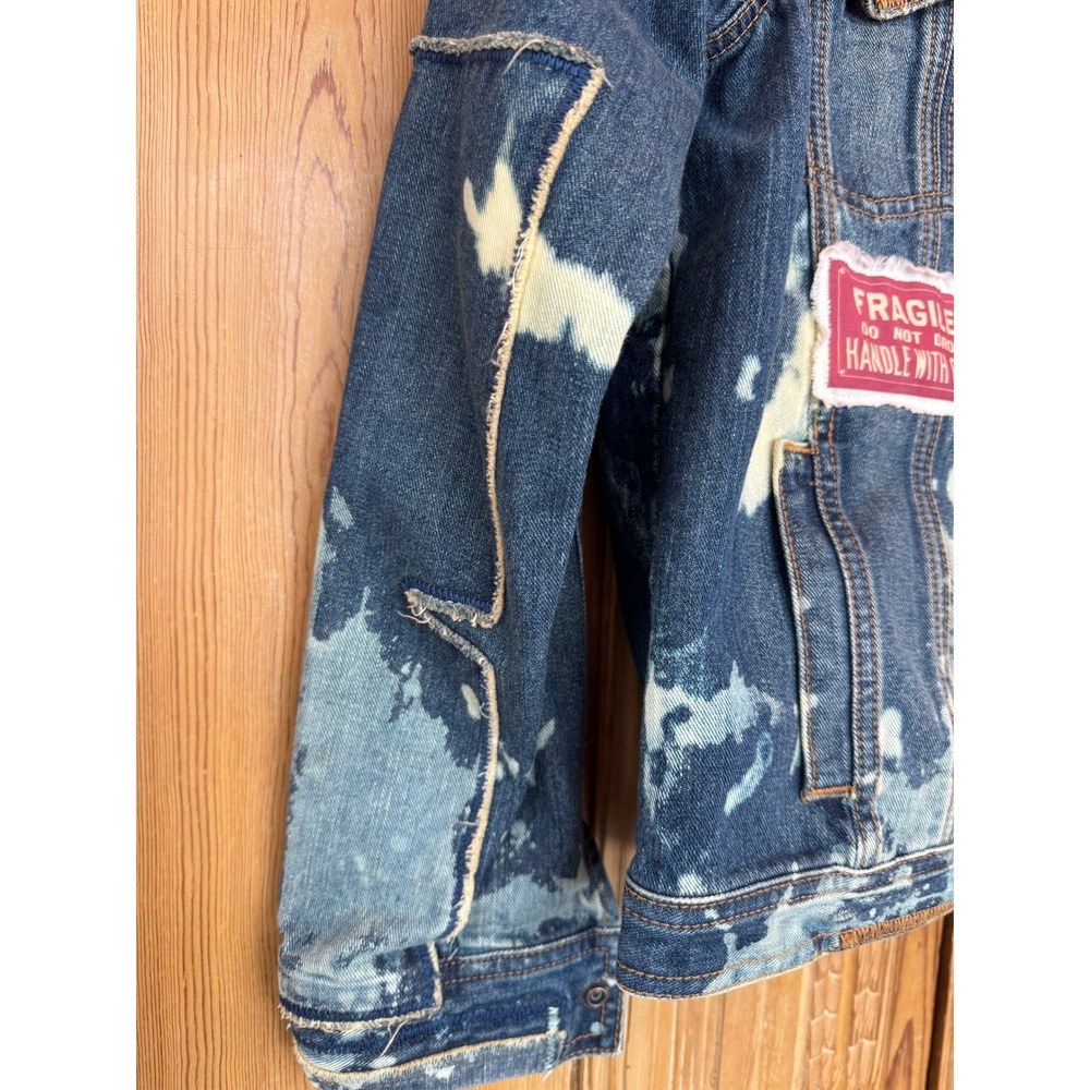 Circus Pin-Up Patchwork Denim Jacket | Distressed |‎ Large - Picture 15 of 16